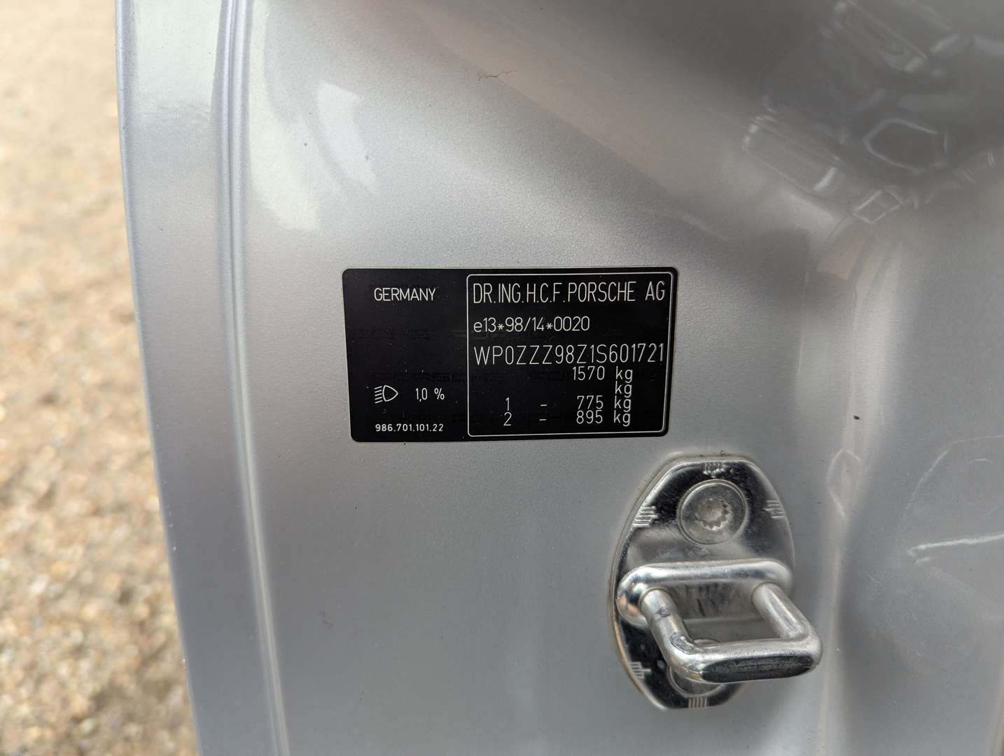 <p>2001 PORSCHE BOXSTER (986)</p>