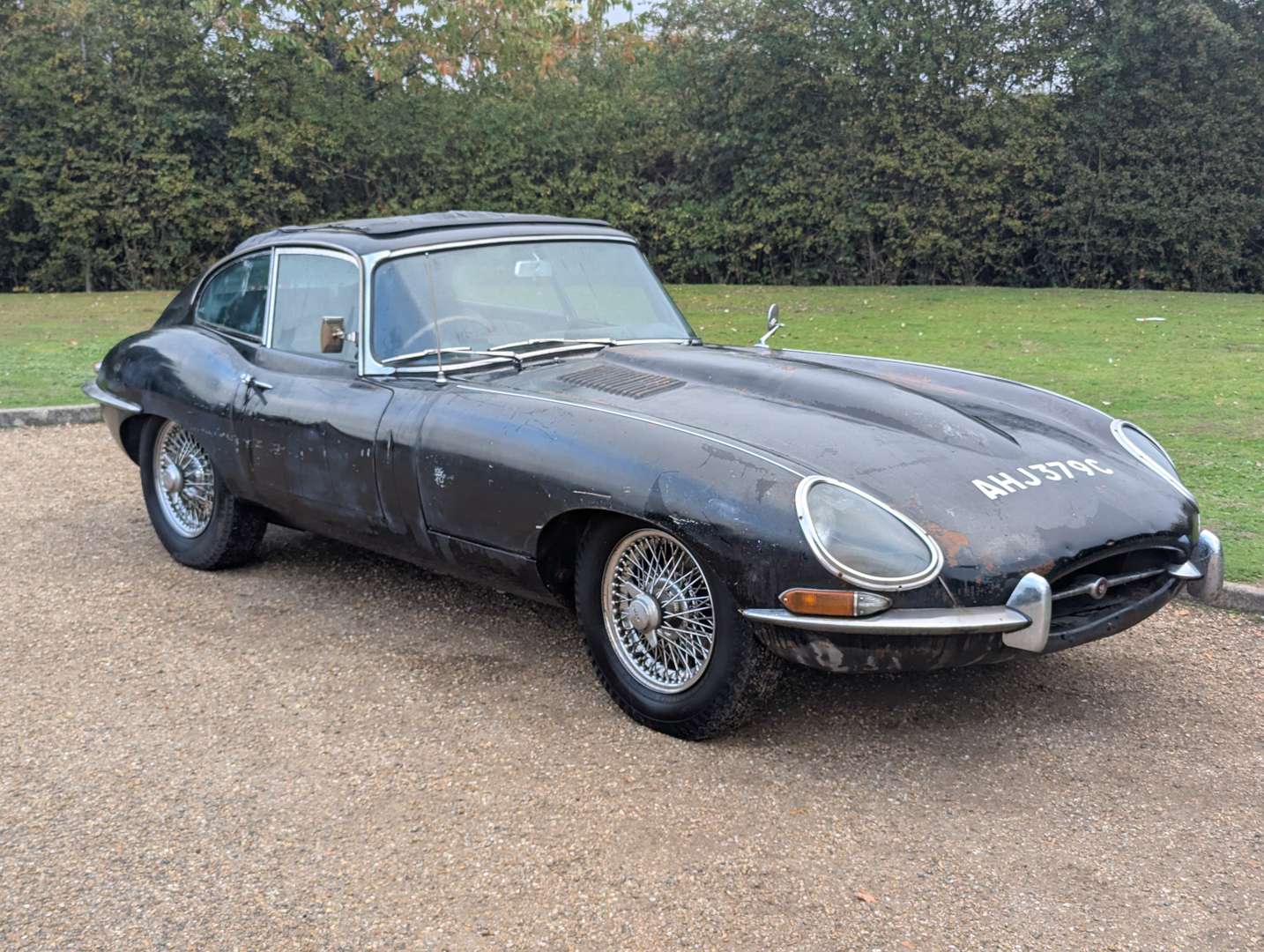 <p>1965 JAGUAR E-TYPE S1 4.2 FHC</p>