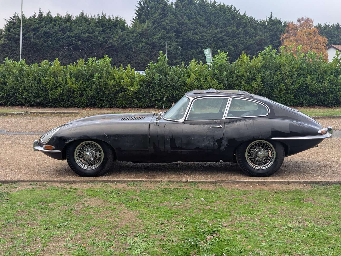 <p>1965 JAGUAR E-TYPE S1 4.2 FHC</p>