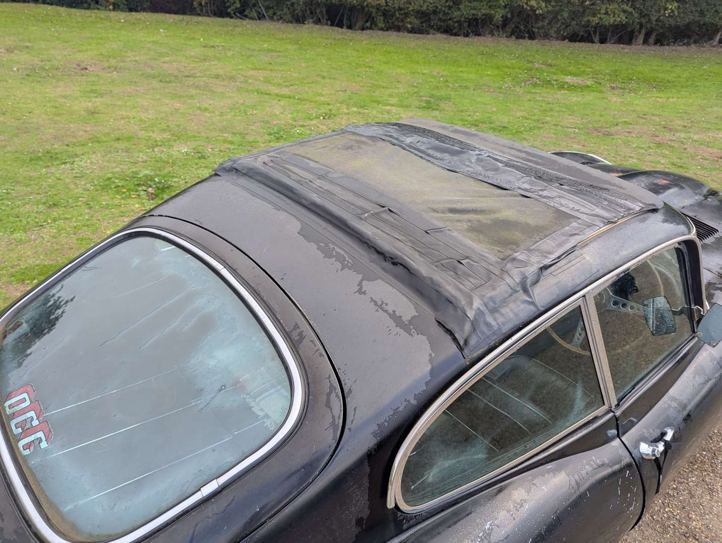 <p>1965 JAGUAR E-TYPE S1 4.2 FHC</p>