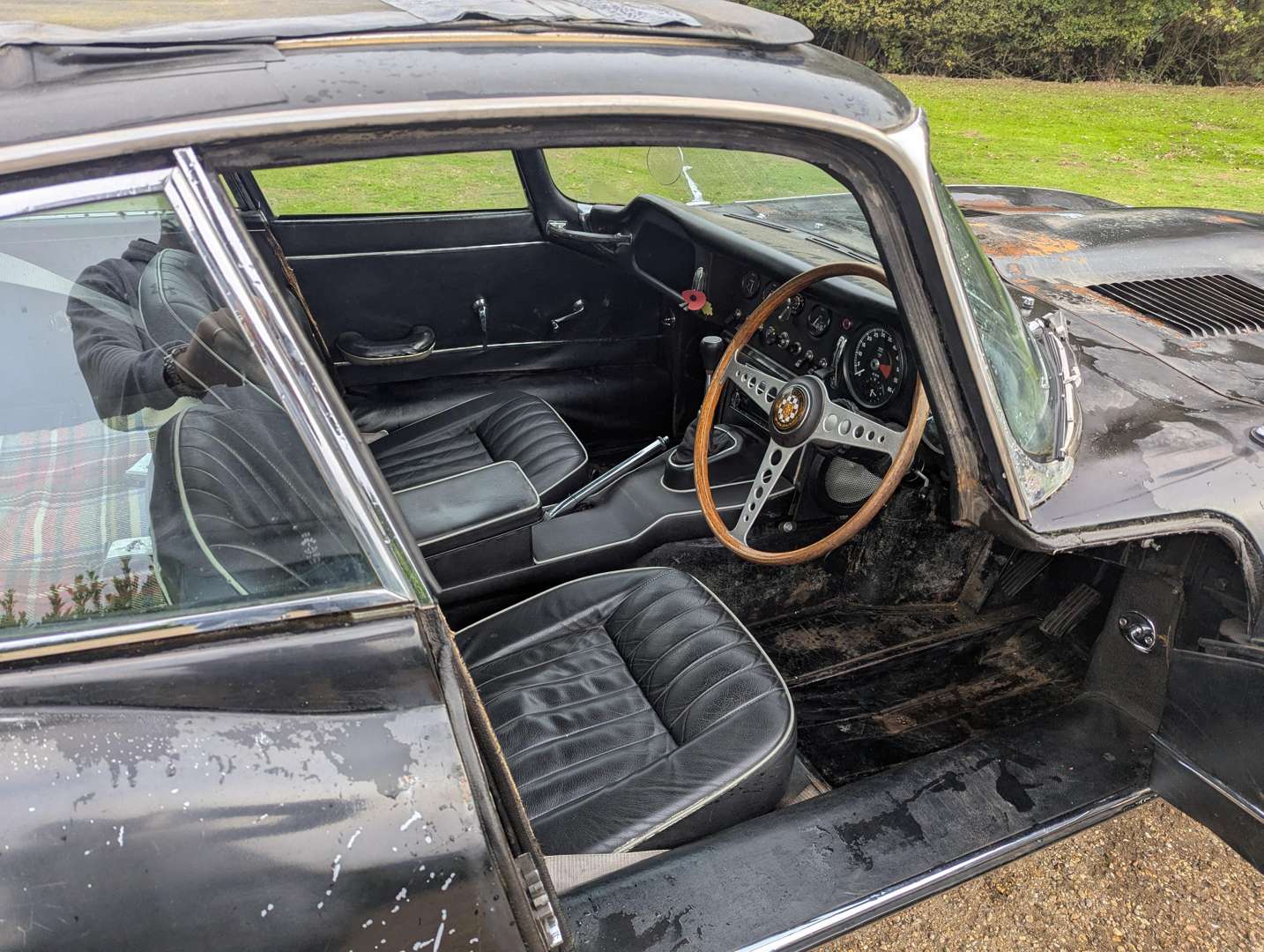 <p>1965 JAGUAR E-TYPE S1 4.2 FHC</p>