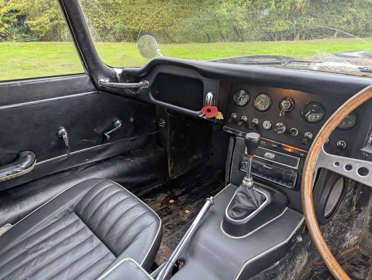 <p>1965 JAGUAR E-TYPE S1 4.2 FHC</p>