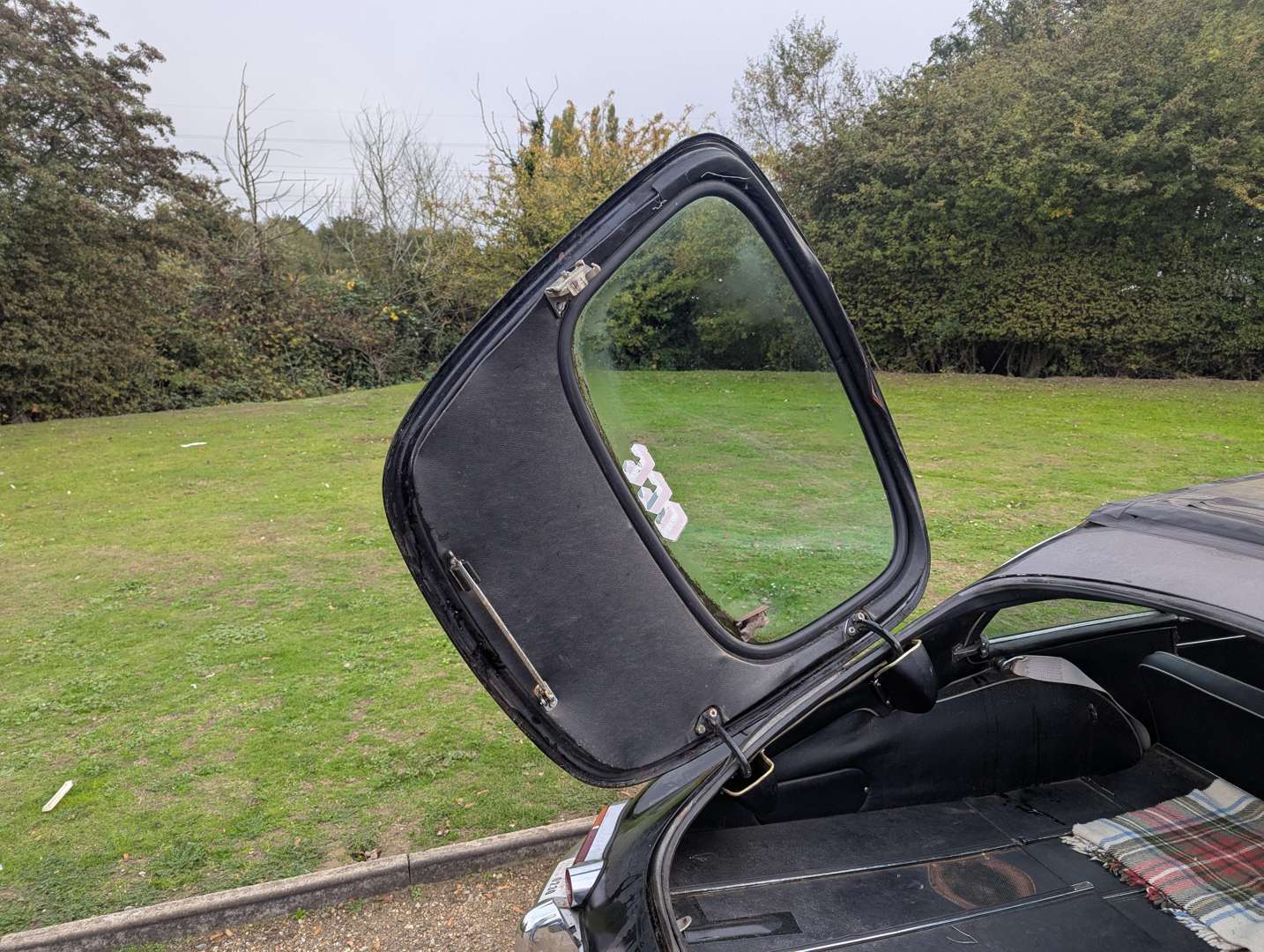 <p>1965 JAGUAR E-TYPE S1 4.2 FHC</p>