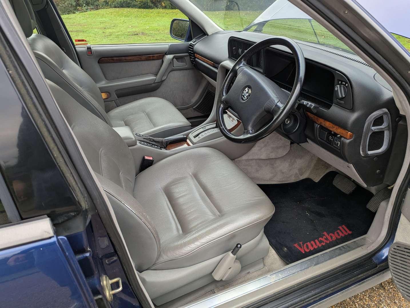 <p>1993 VAUXHALL SENATOR 3.0 AUTO CD</p>