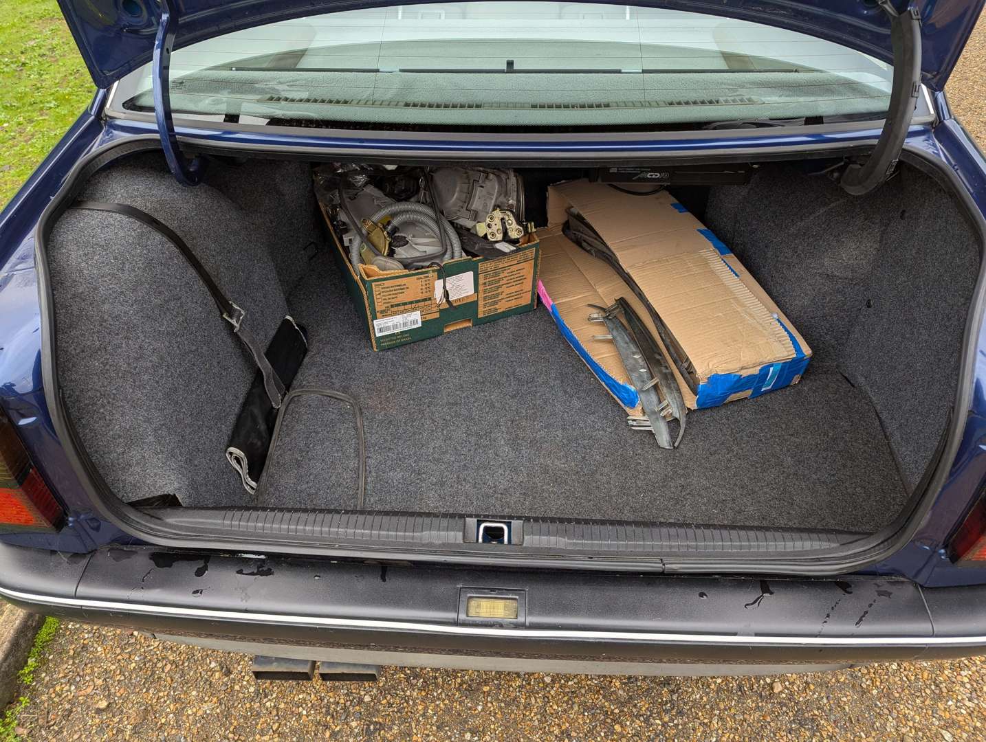 <p>1993 VAUXHALL SENATOR 3.0 AUTO CD</p>