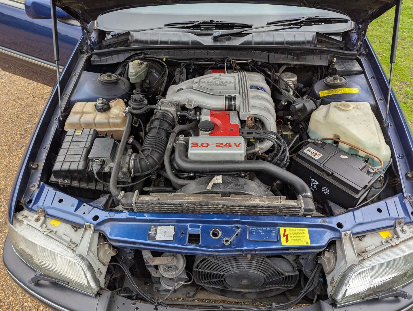 <p>1993 VAUXHALL SENATOR 3.0 AUTO CD</p>