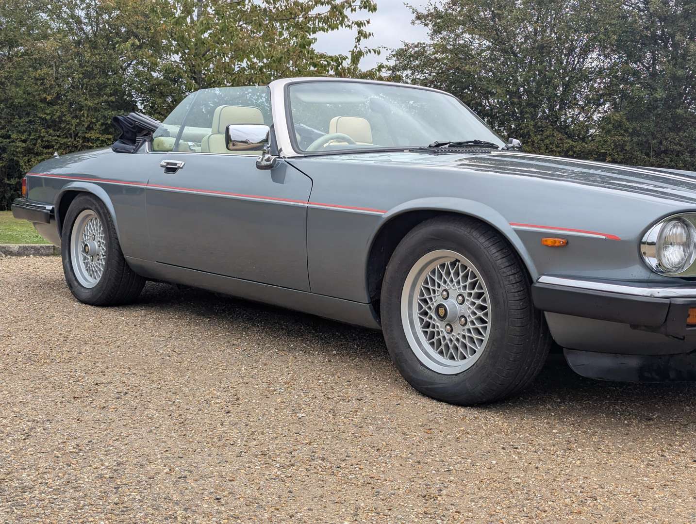 <p>1991 JAGUAR XJ-S 5.3 V12 CONVERTIBLE AUTO</p>