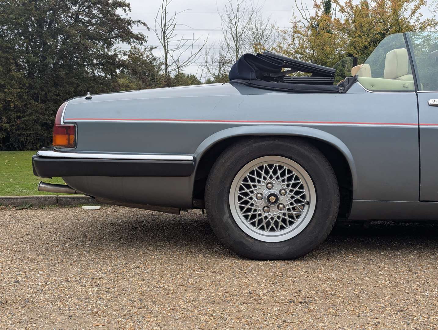 <p>1991 JAGUAR XJ-S 5.3 V12 CONVERTIBLE AUTO</p>