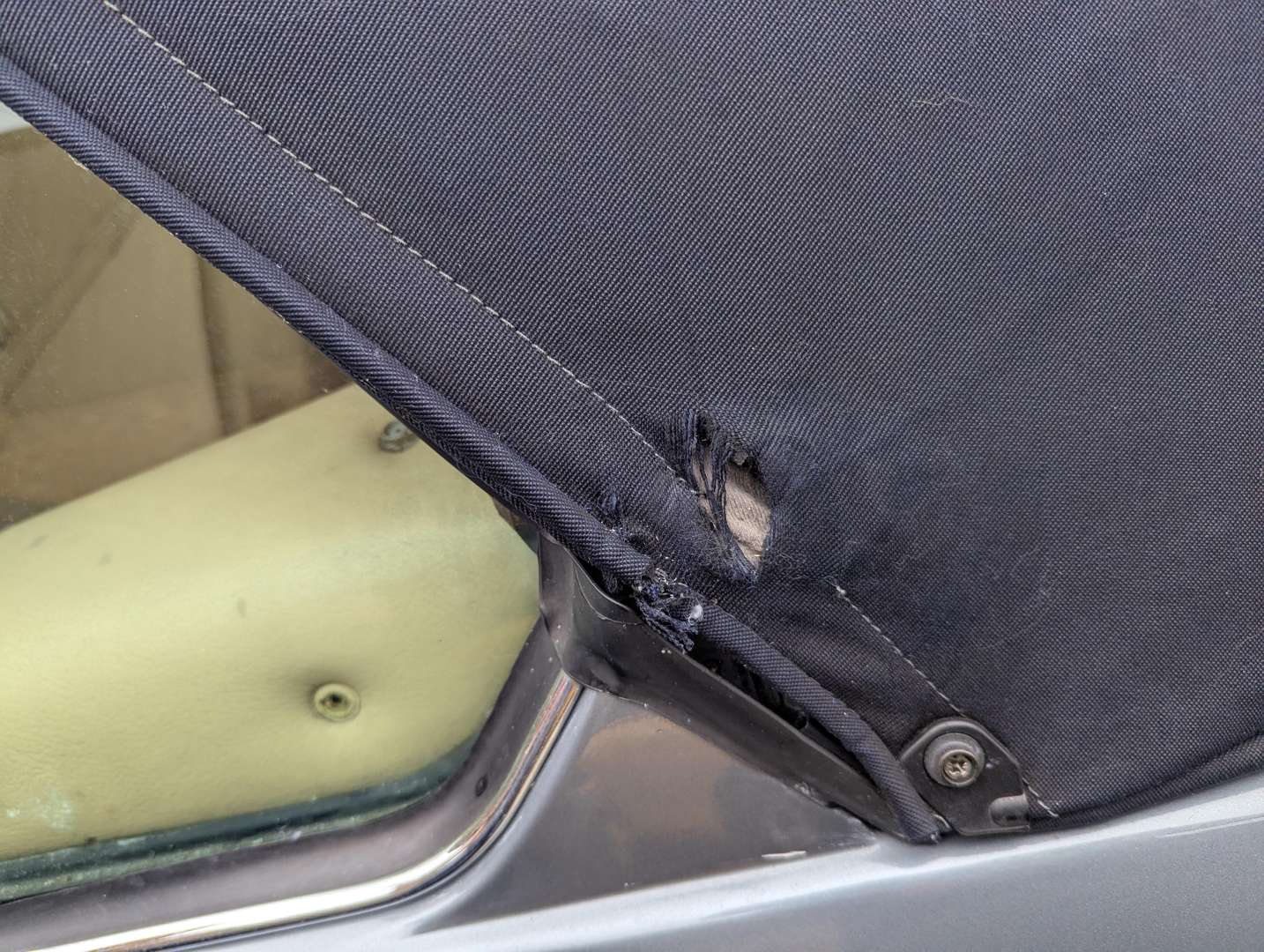 <p>1991 JAGUAR XJ-S 5.3 V12 CONVERTIBLE AUTO</p>