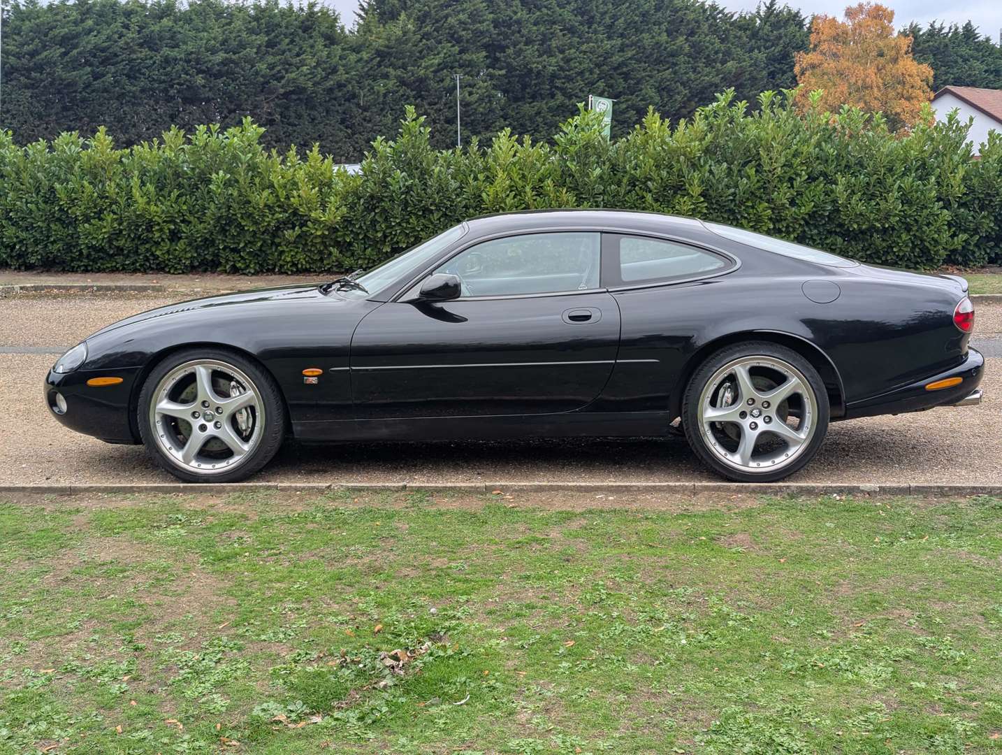 <p>2003 JAGUAR XKR 4.2 COUPE AUTO</p>