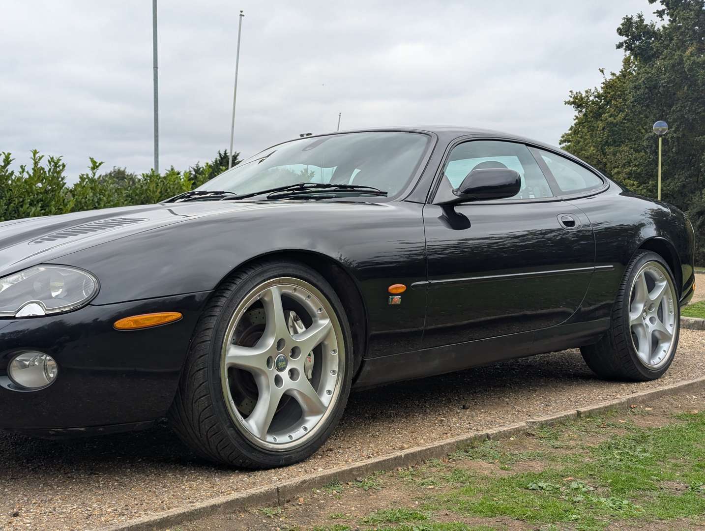<p>2003 JAGUAR XKR 4.2 COUPE AUTO</p>