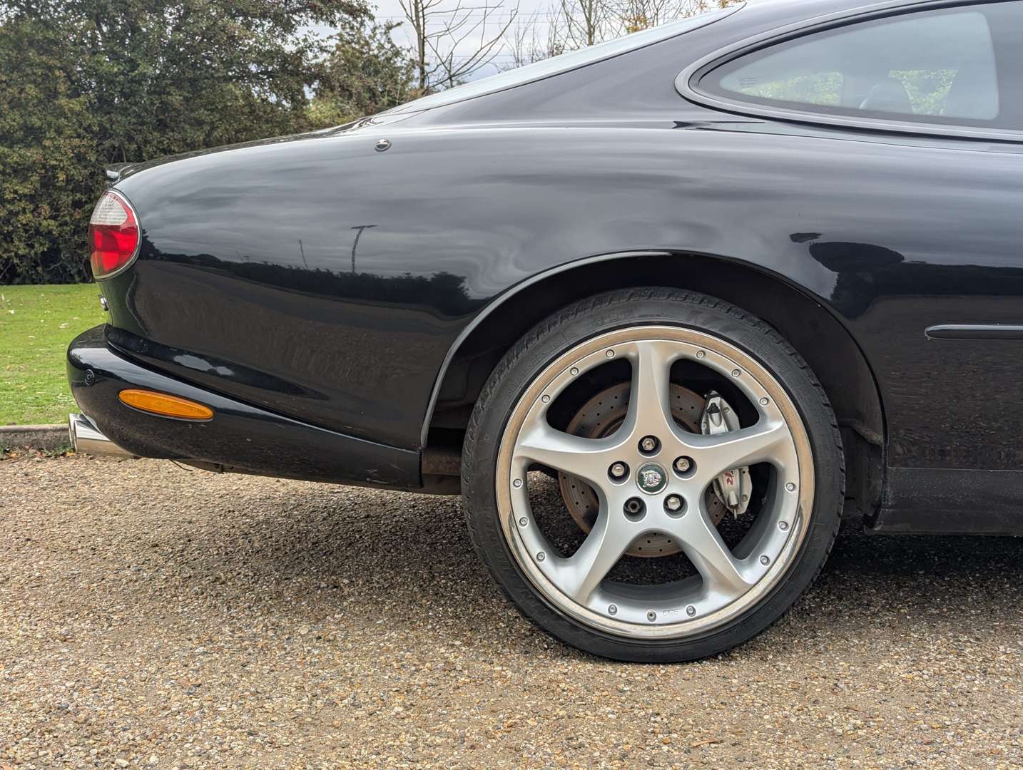 <p>2003 JAGUAR XKR 4.2 COUPE AUTO</p>