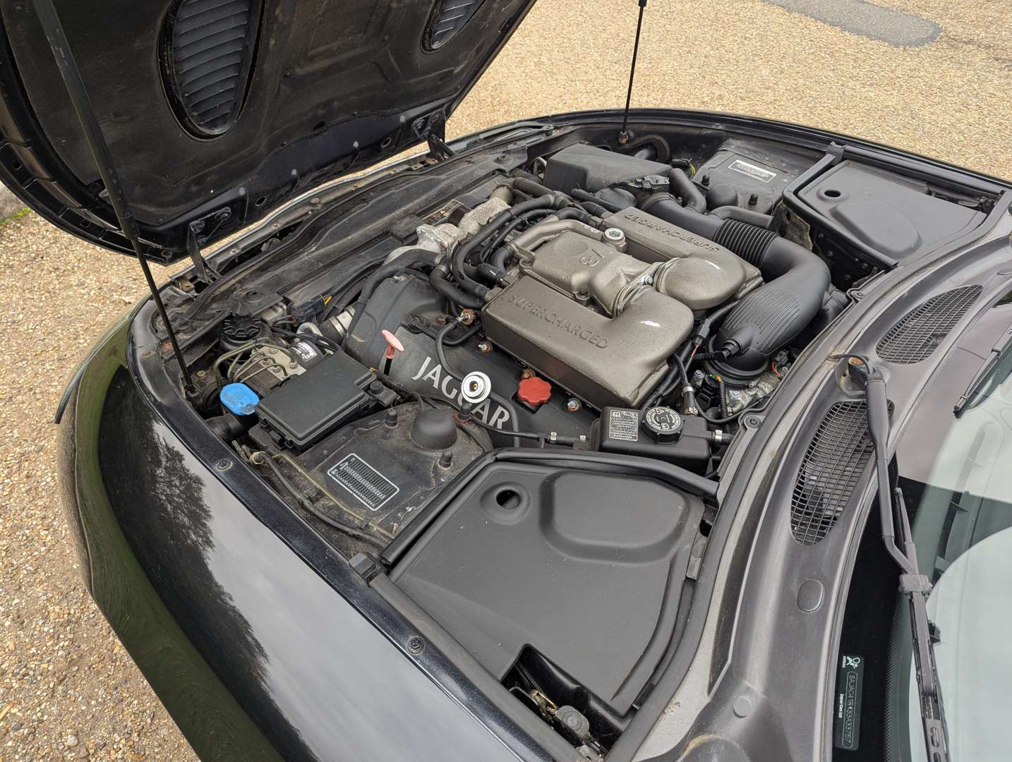 <p>2003 JAGUAR XKR 4.2 COUPE AUTO</p>