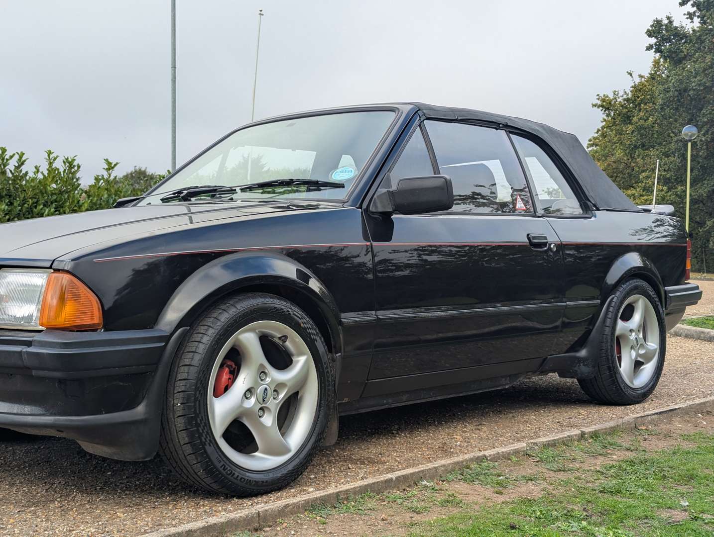 <p>1984 FORD ESCORT 1.6 CABRIOLET</p>