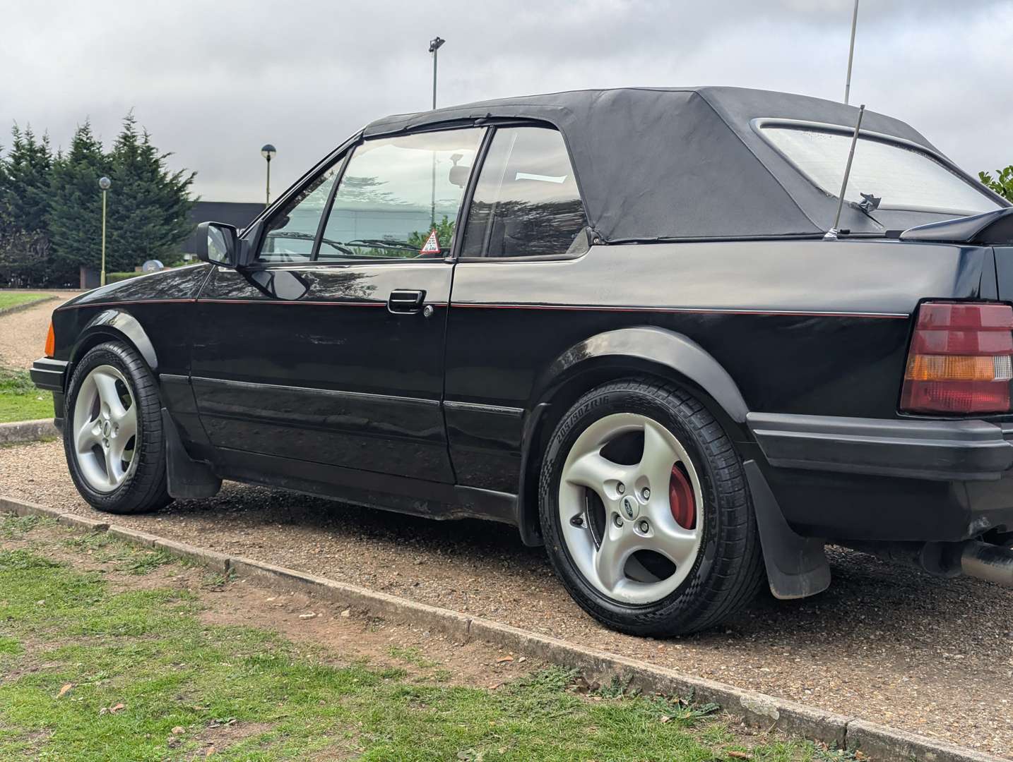 <p>1984 FORD ESCORT 1.6 CABRIOLET</p>