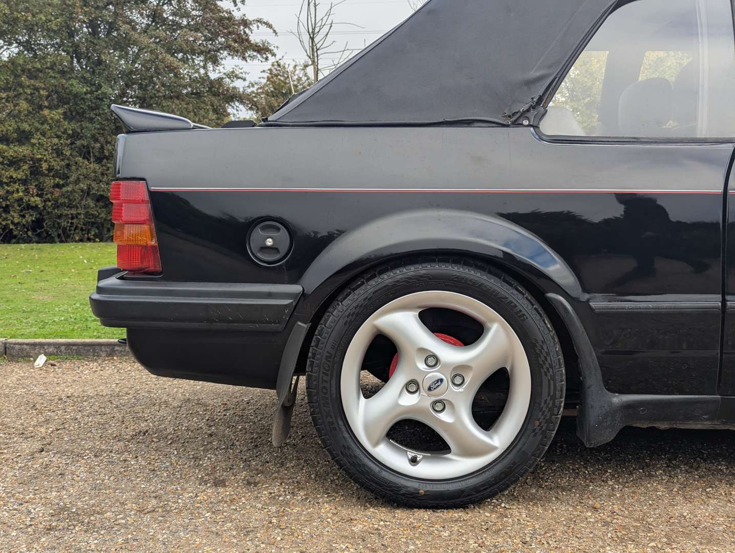 <p>1984 FORD ESCORT 1.6 CABRIOLET</p>