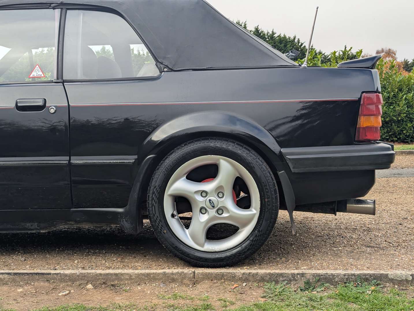 <p>1984 FORD ESCORT 1.6 CABRIOLET</p>