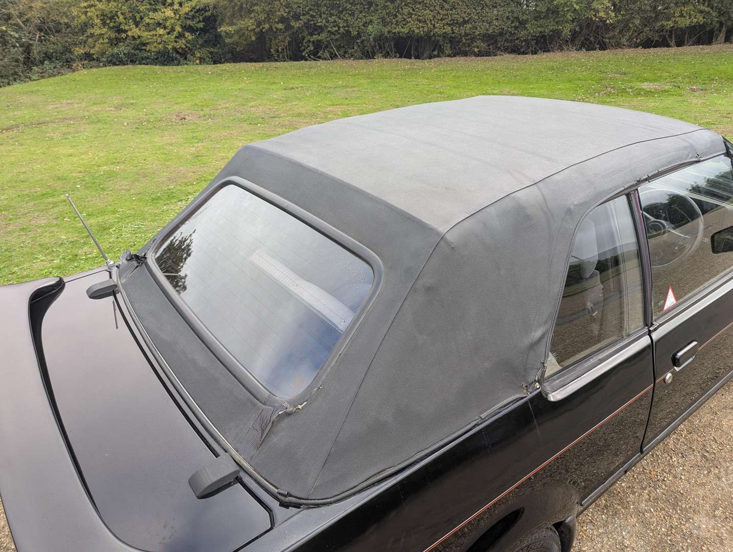 <p>1984 FORD ESCORT 1.6 CABRIOLET</p>