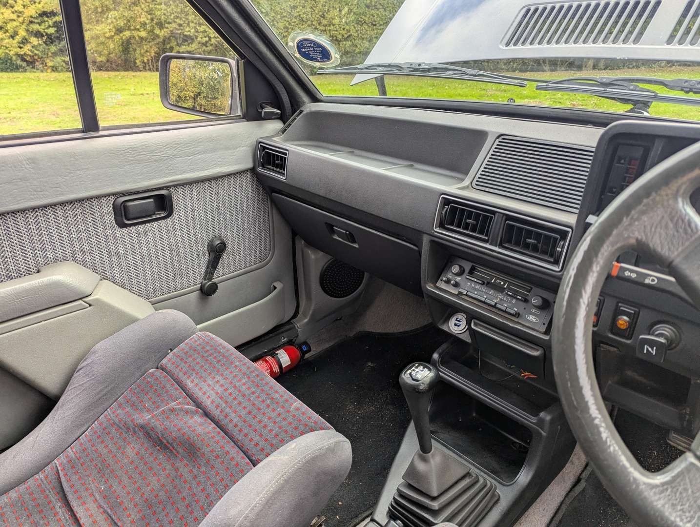 <p>1984 FORD ESCORT 1.6 CABRIOLET</p>