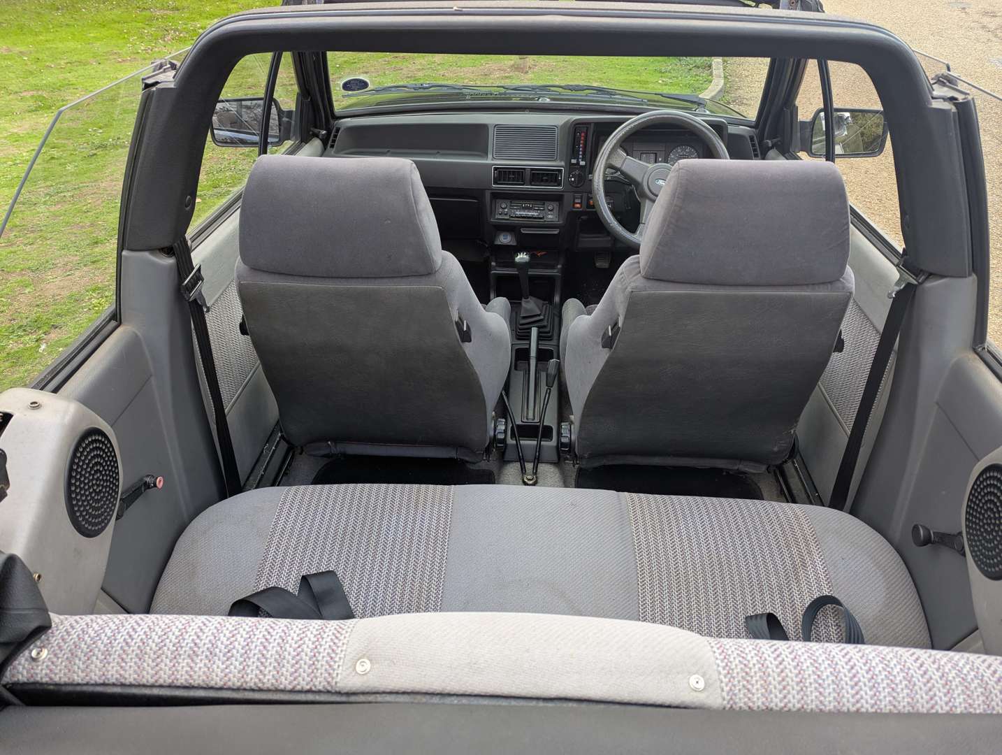 <p>1984 FORD ESCORT 1.6 CABRIOLET</p>