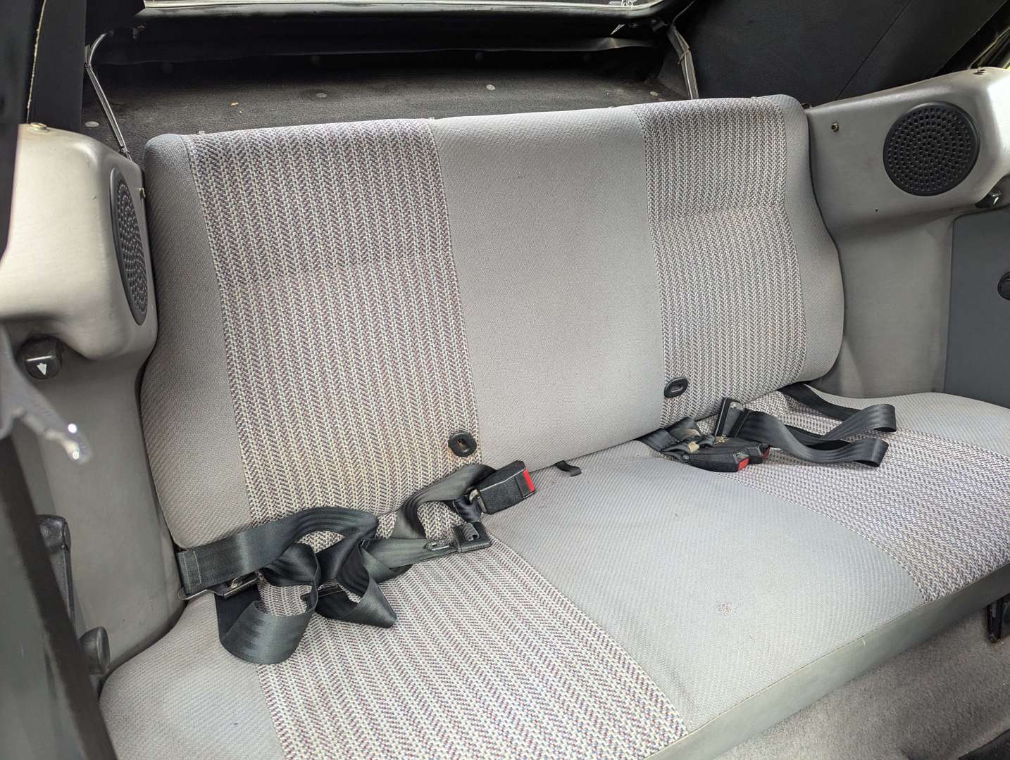 <p>1984 FORD ESCORT 1.6 CABRIOLET</p>