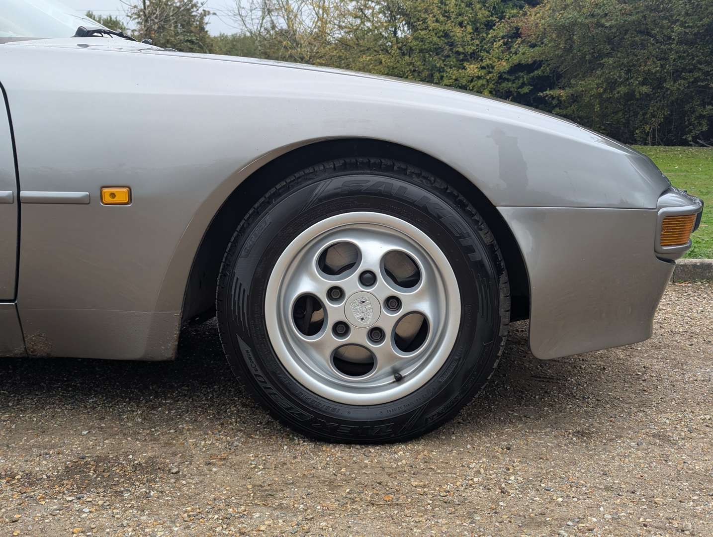 <p>1986 PORSCHE 944</p>