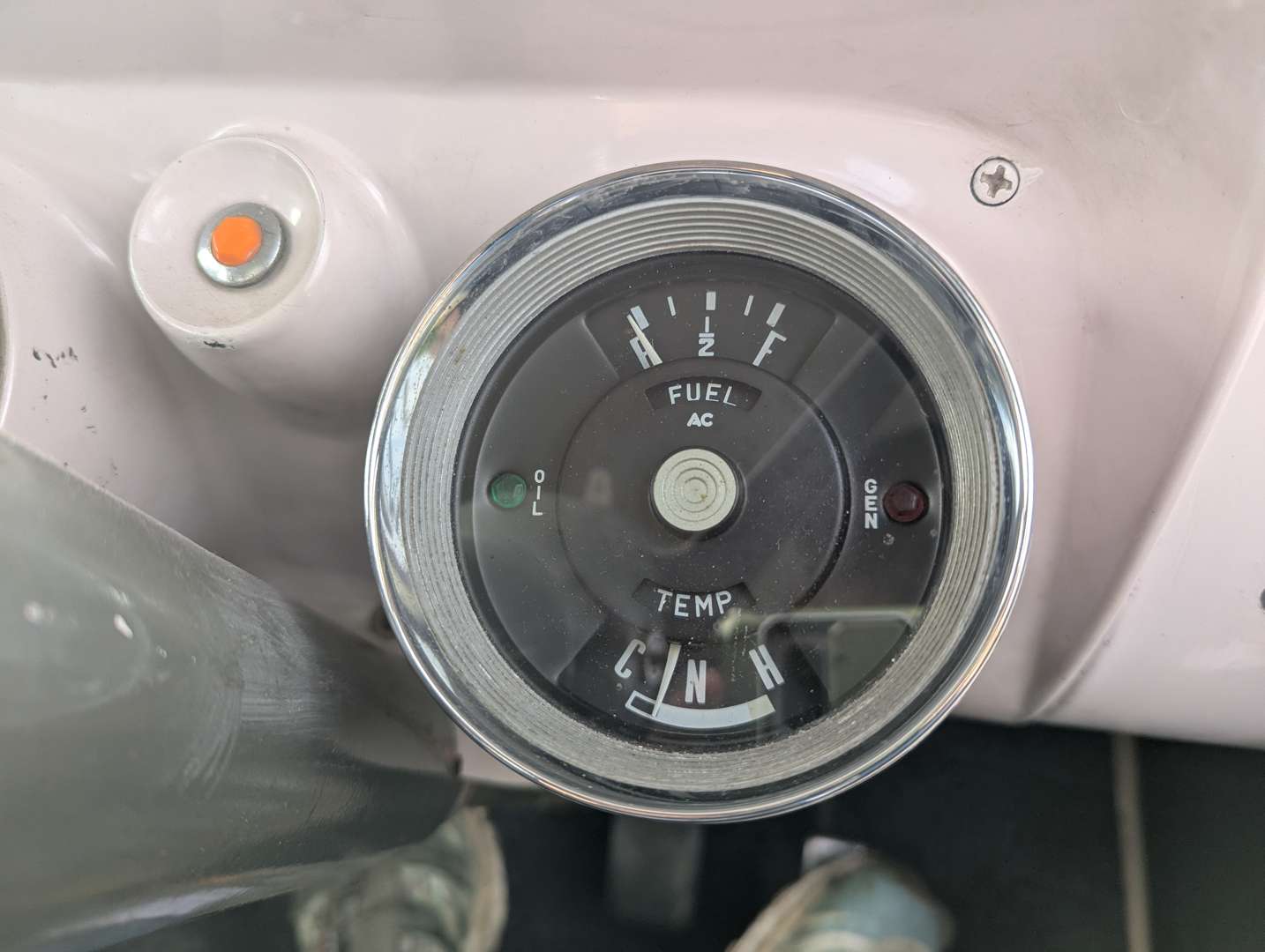 <p>1959 FORD PREFECT</p>