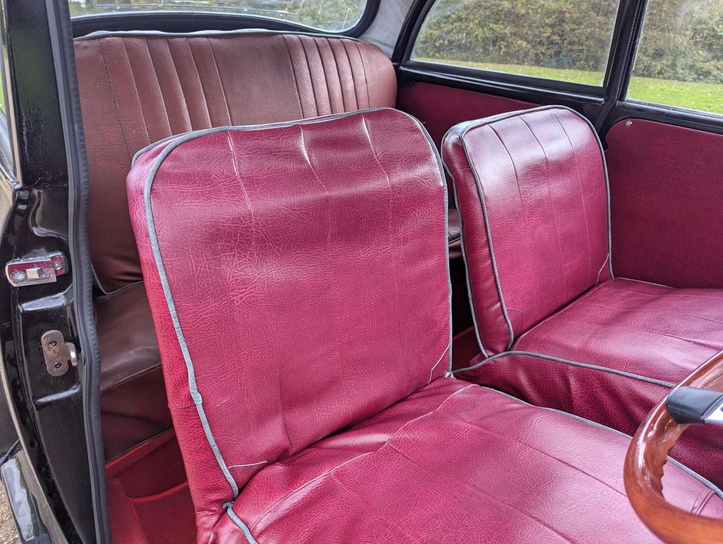 <p>1957 MORRIS MINOR 1000</p>