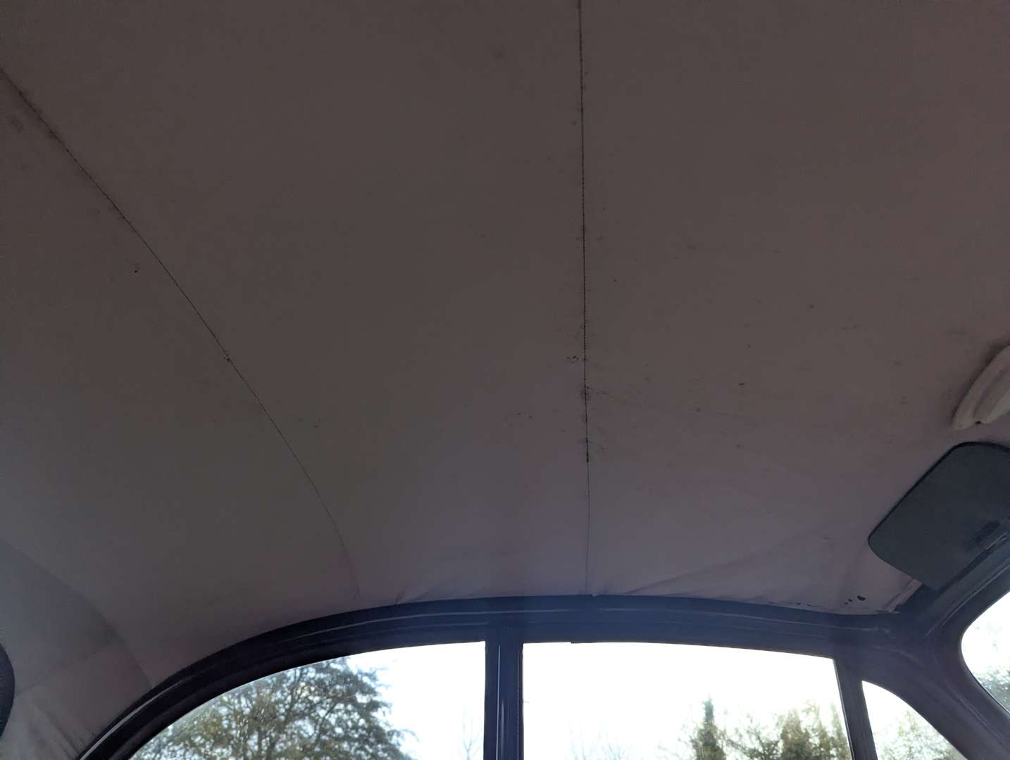 <p>1957 MORRIS MINOR 1000</p>