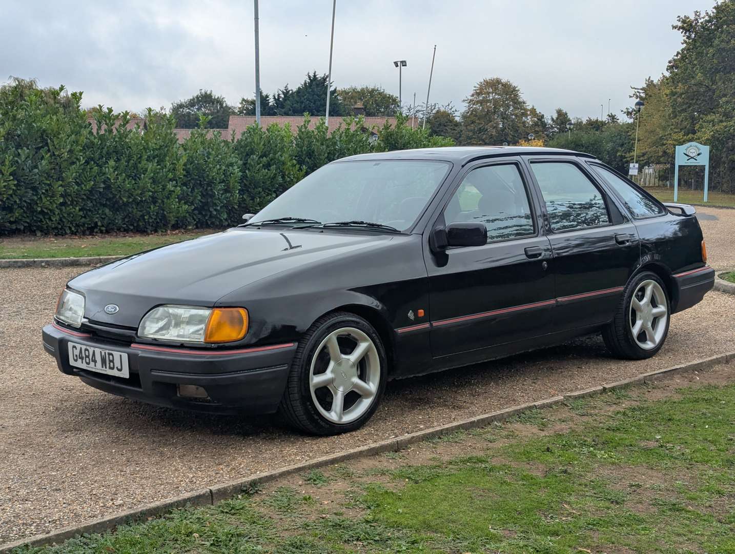 <p>1989 FORD SIERRA GLS 2.9I 4X4</p>