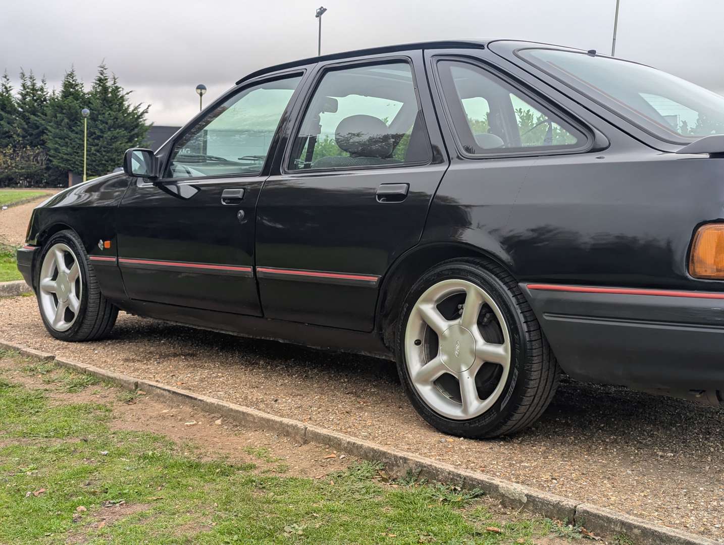 <p>1989 FORD SIERRA GLS 2.9I 4X4</p>