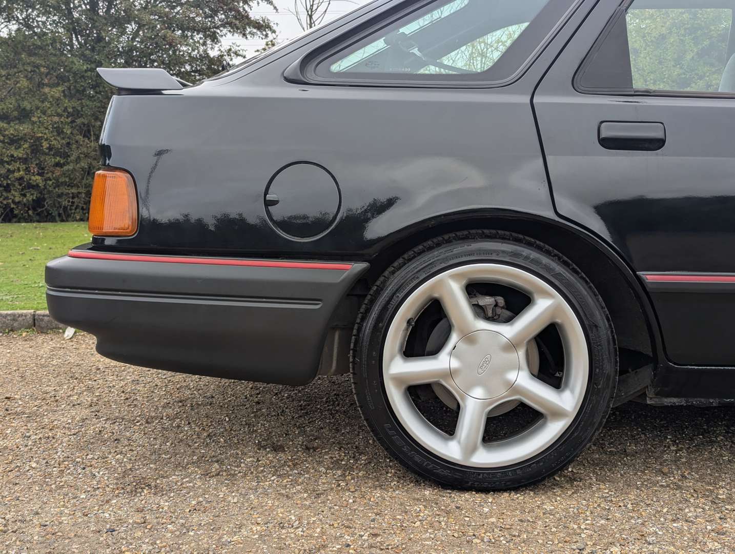 <p>1989 FORD SIERRA GLS 2.9I 4X4</p>