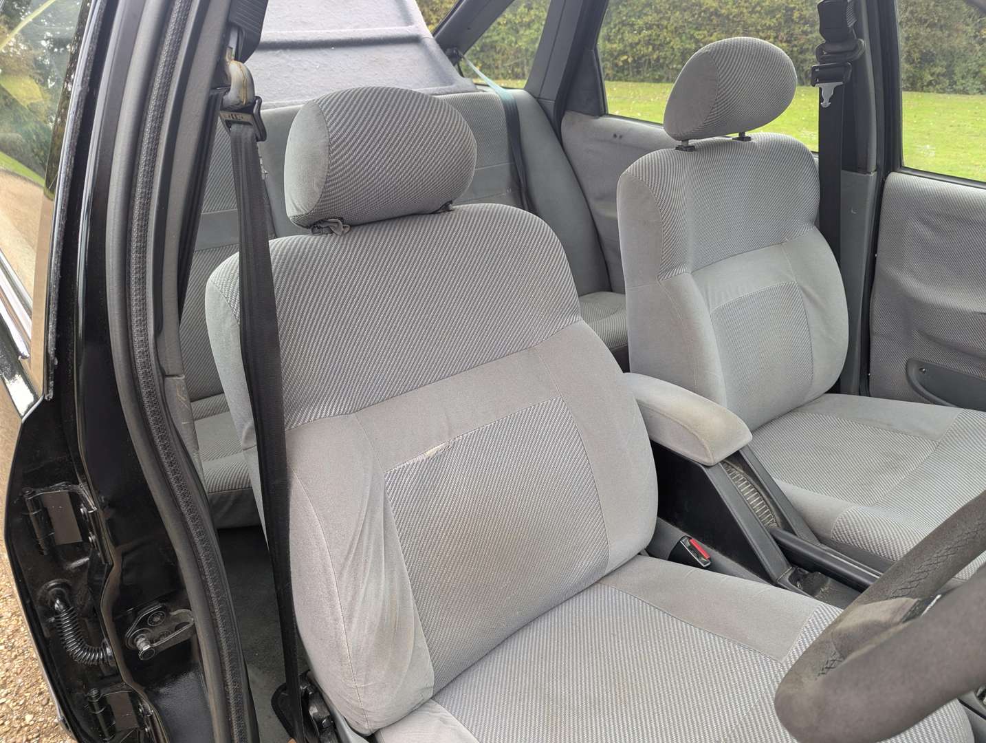 <p>1989 FORD SIERRA GLS 2.9I 4X4</p>