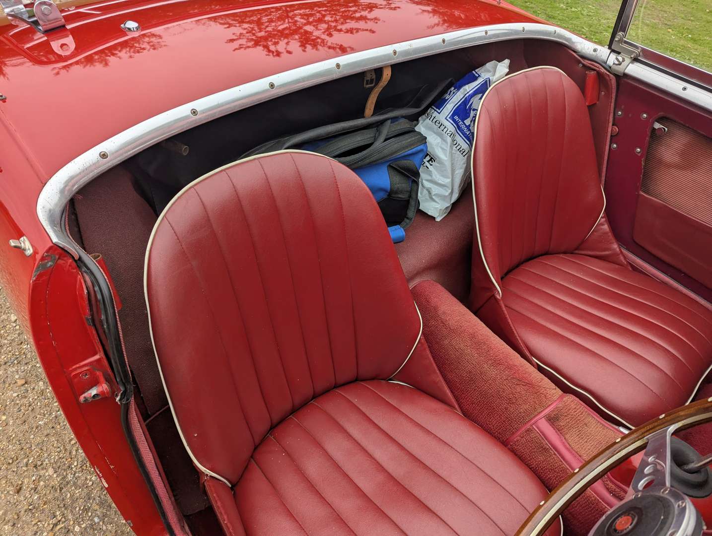 <p>1960 AUSTIN HEALEY SPRITE FROGEYE</p>