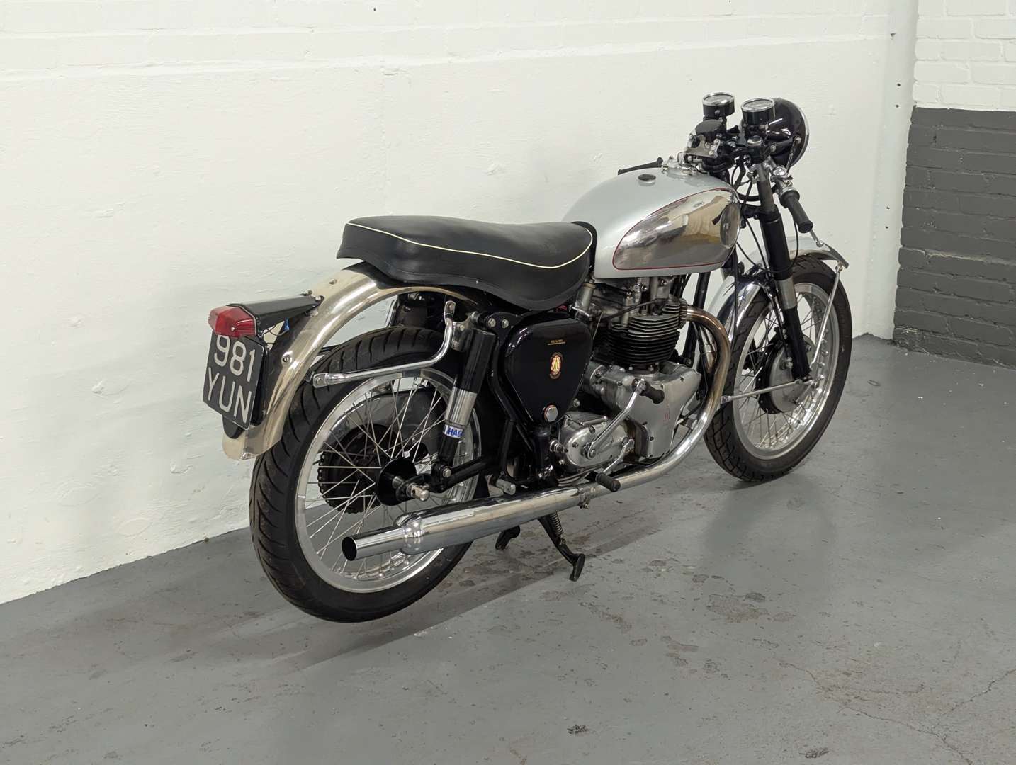 <p>1957 BSA A7 650</p>