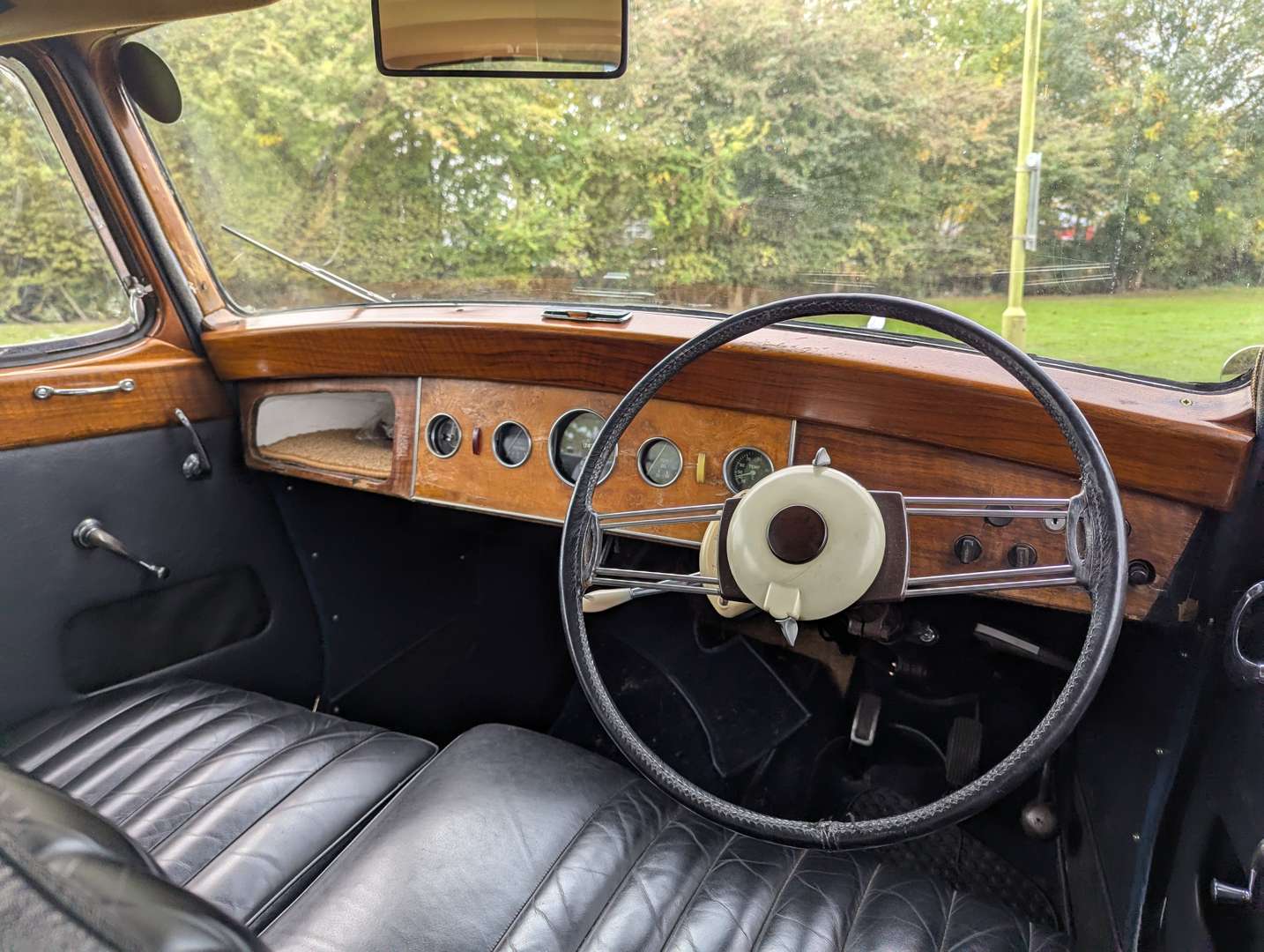 <p>1951 ARMSTRONG SIDDELEY WHITLEY 18HP LIMO</p>
