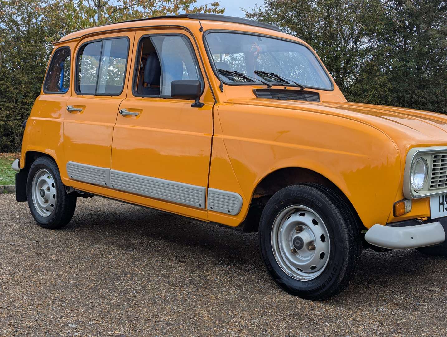 <p>1990 RENAULT 4 GT L LHD</p>