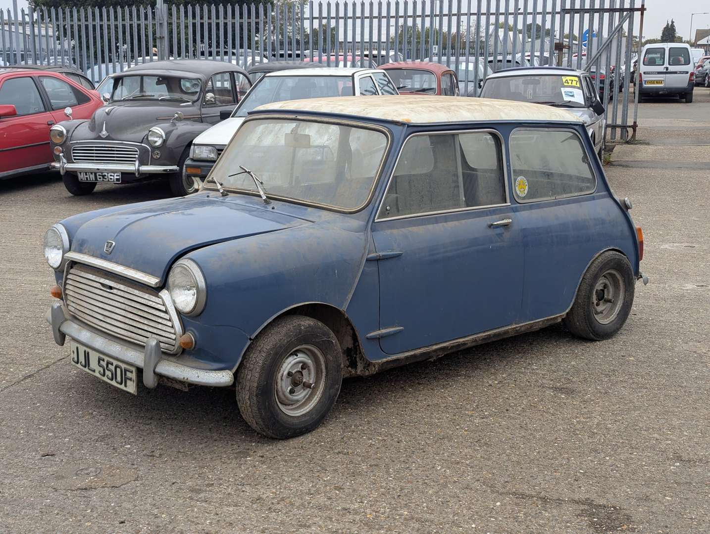 <p>1968 AUSTIN MINI COOPER MKII</p>