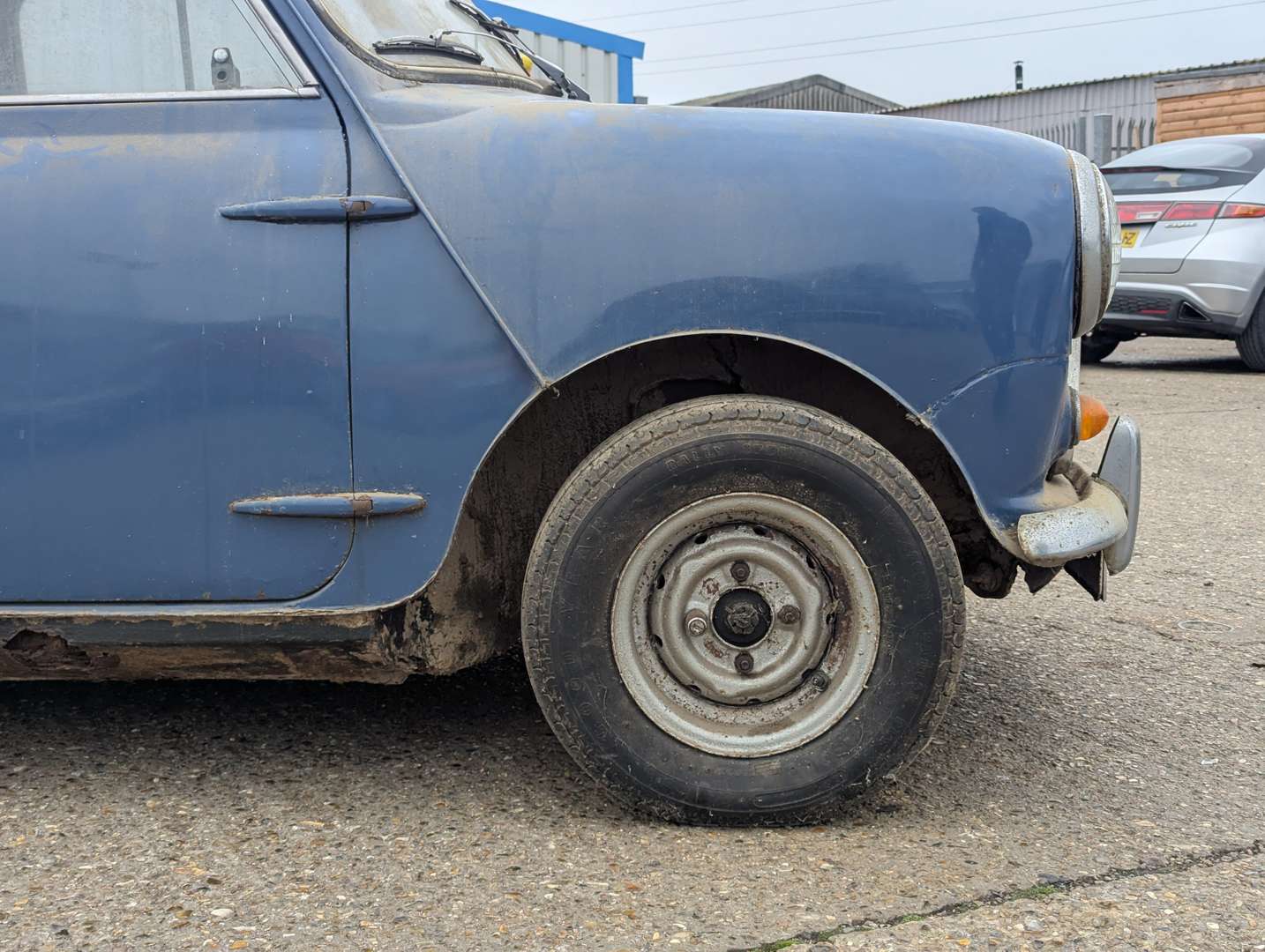 <p>1968 AUSTIN MINI COOPER MKII</p>
