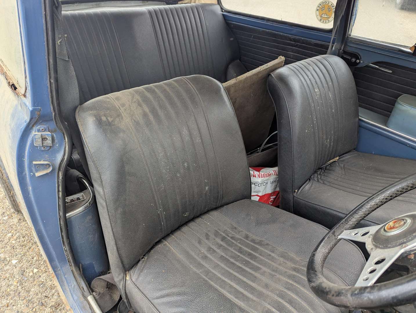 <p>1968 AUSTIN MINI COOPER MKII</p>