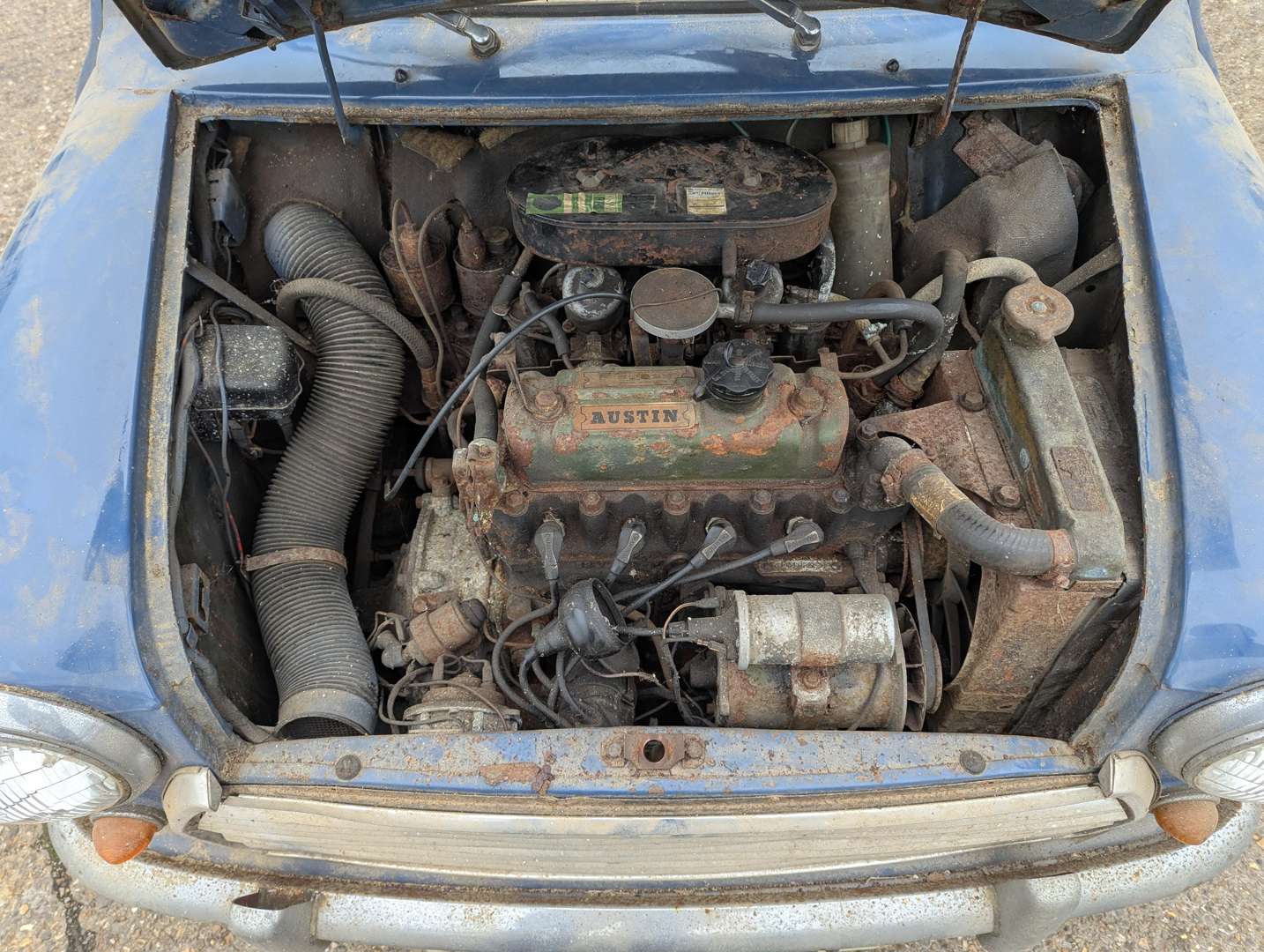 <p>1968 AUSTIN MINI COOPER MKII</p>