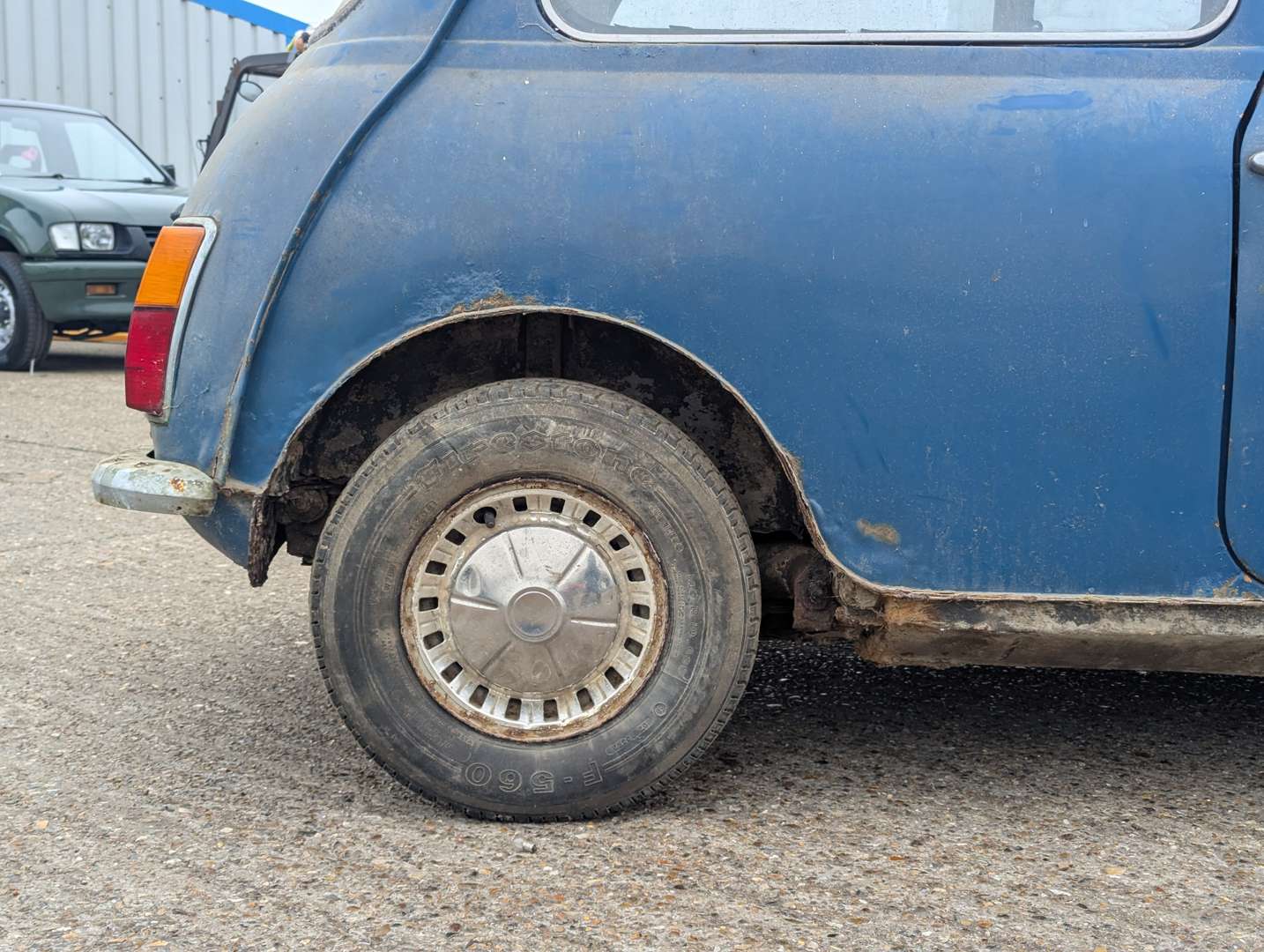 <p>1976 LEYLAND MINI CLUBMAN SALOON</p>