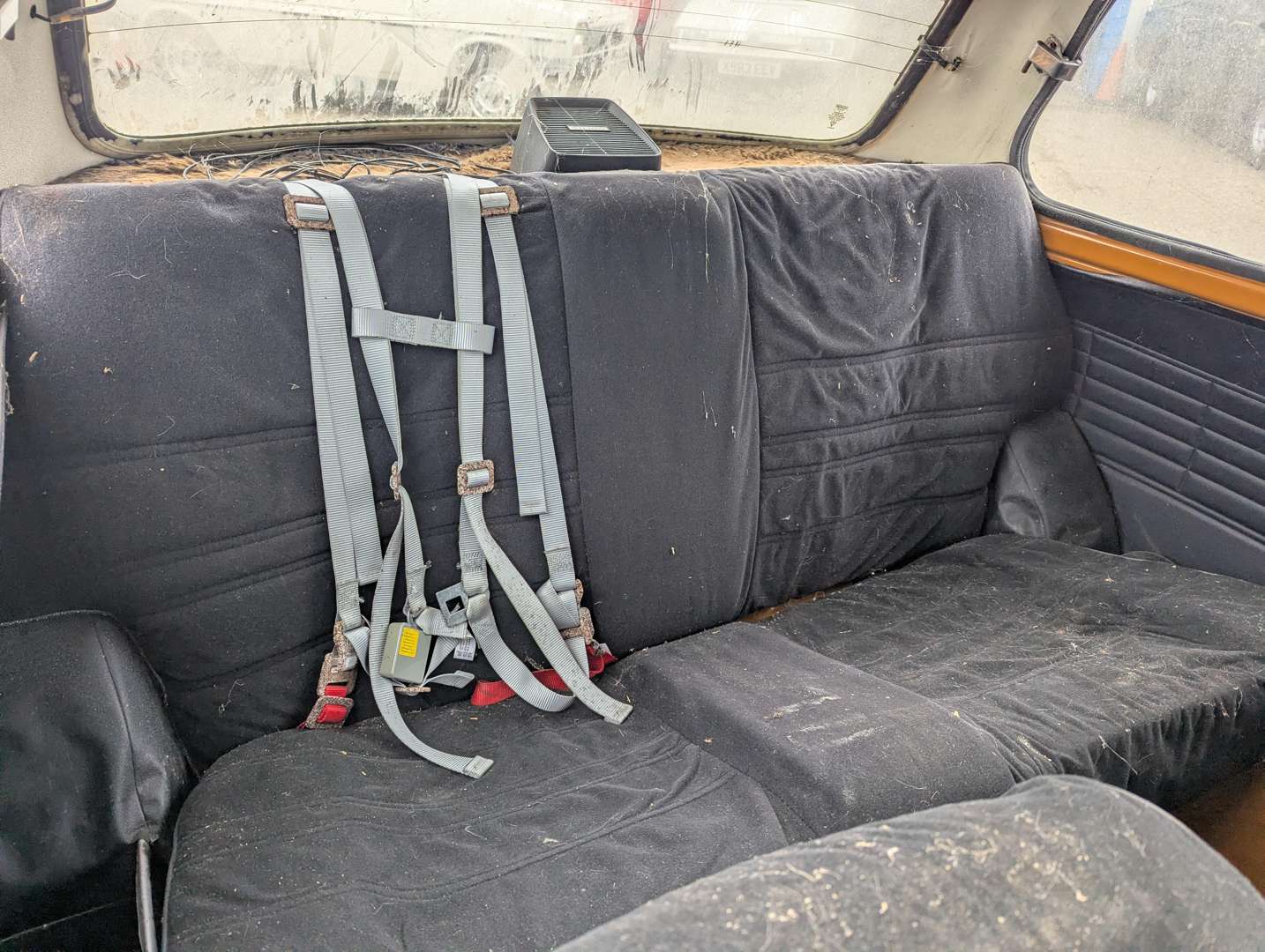 <p>1976 LEYLAND MINI CLUBMAN SALOON</p>