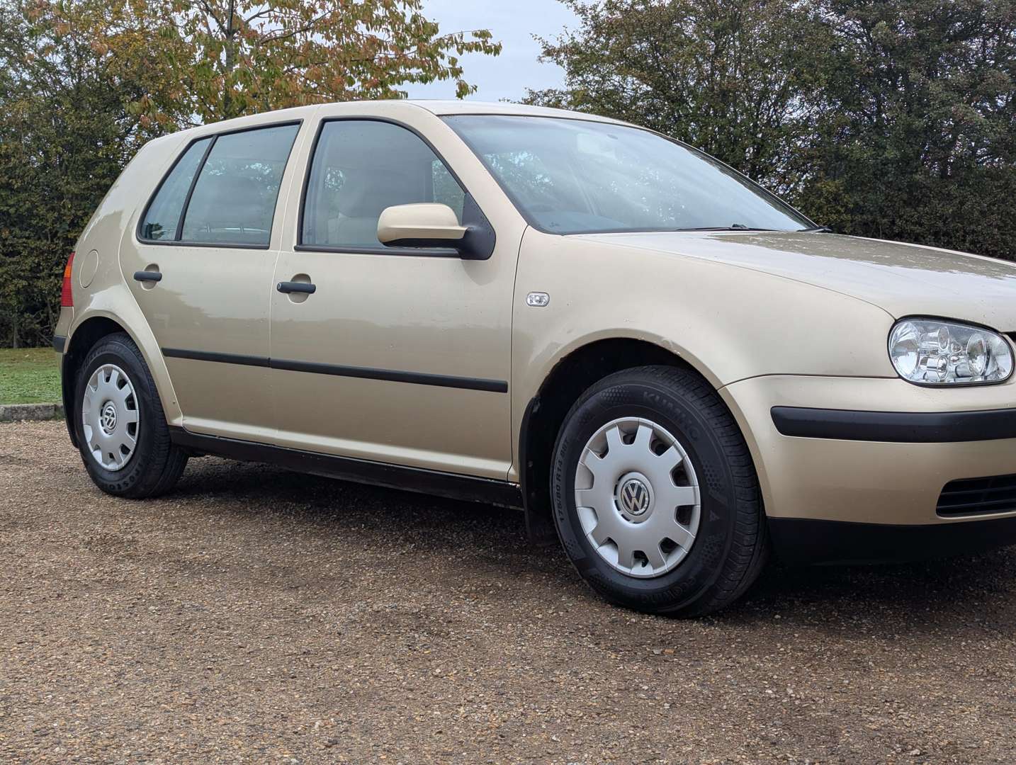 <p>2002 VW GOLF 1.4S</p>