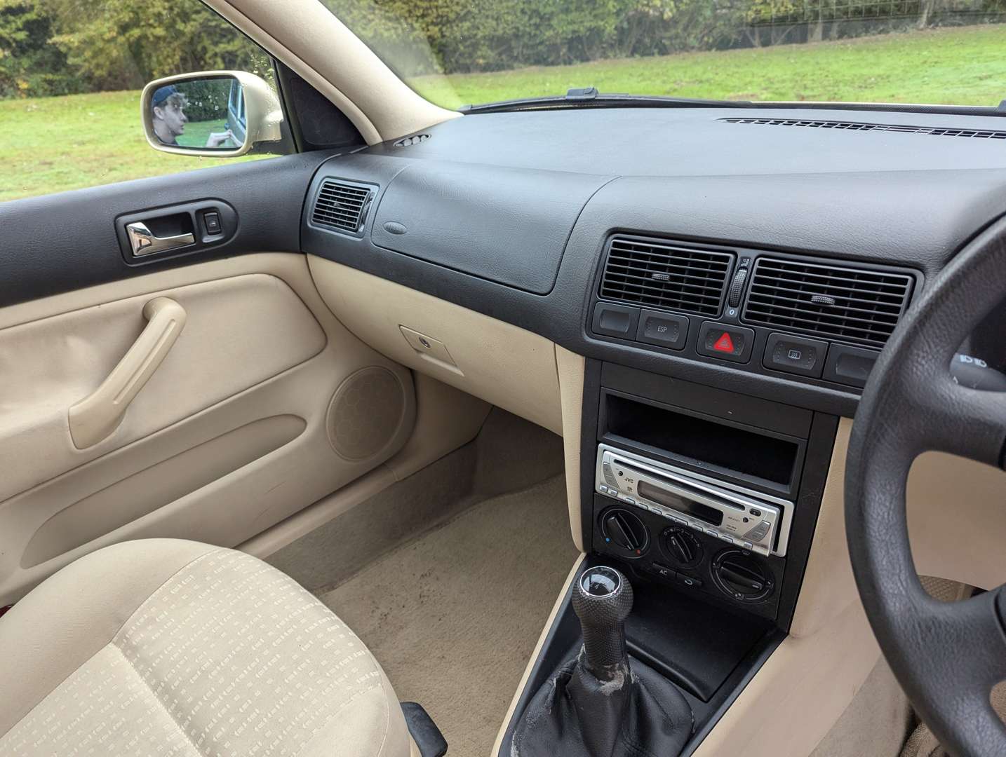 <p>2002 VW GOLF 1.4S</p>