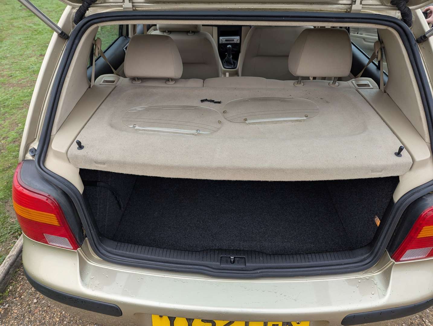 <p>2002 VW GOLF 1.4S</p>