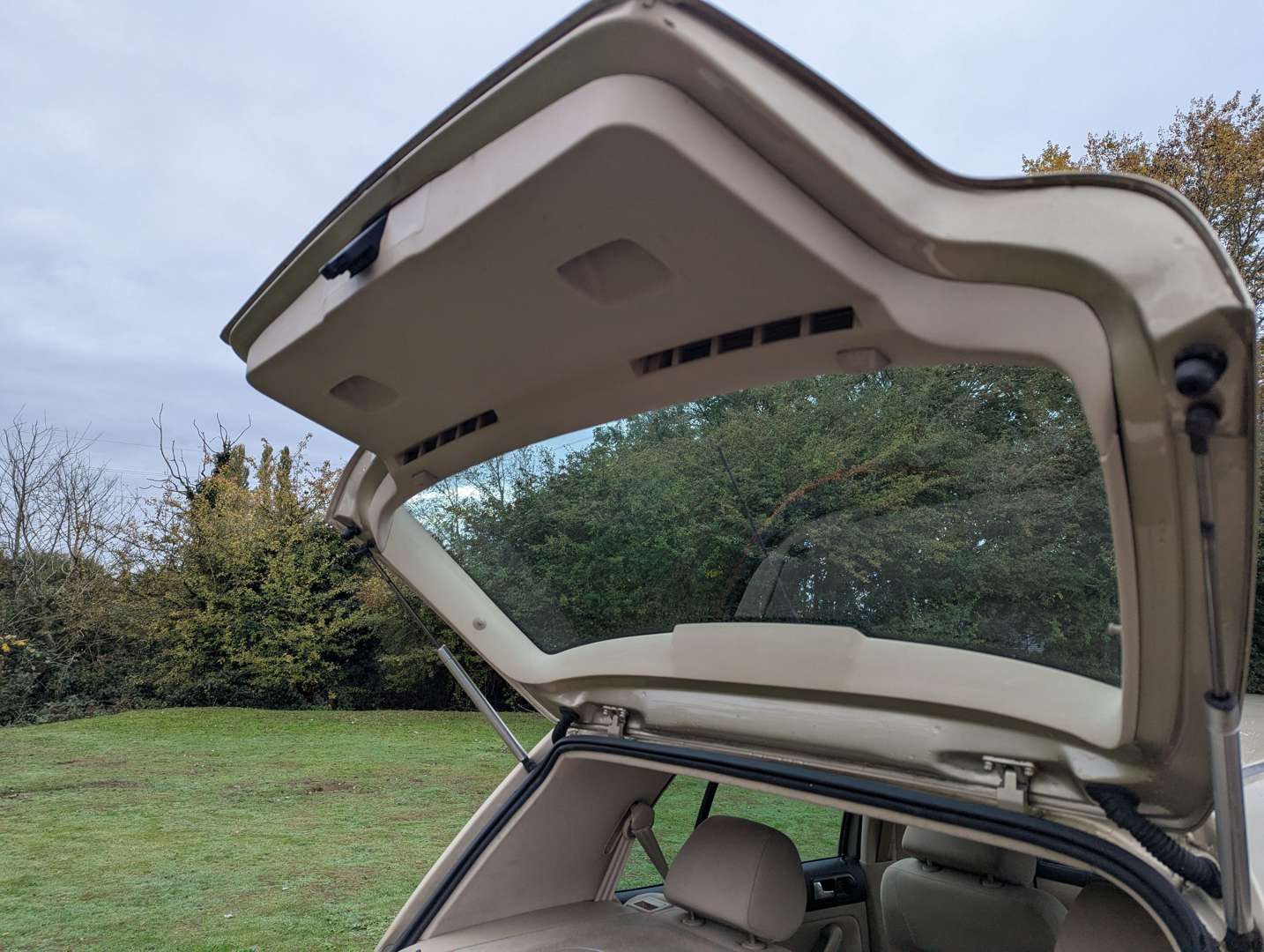 <p>2002 VW GOLF 1.4S</p>