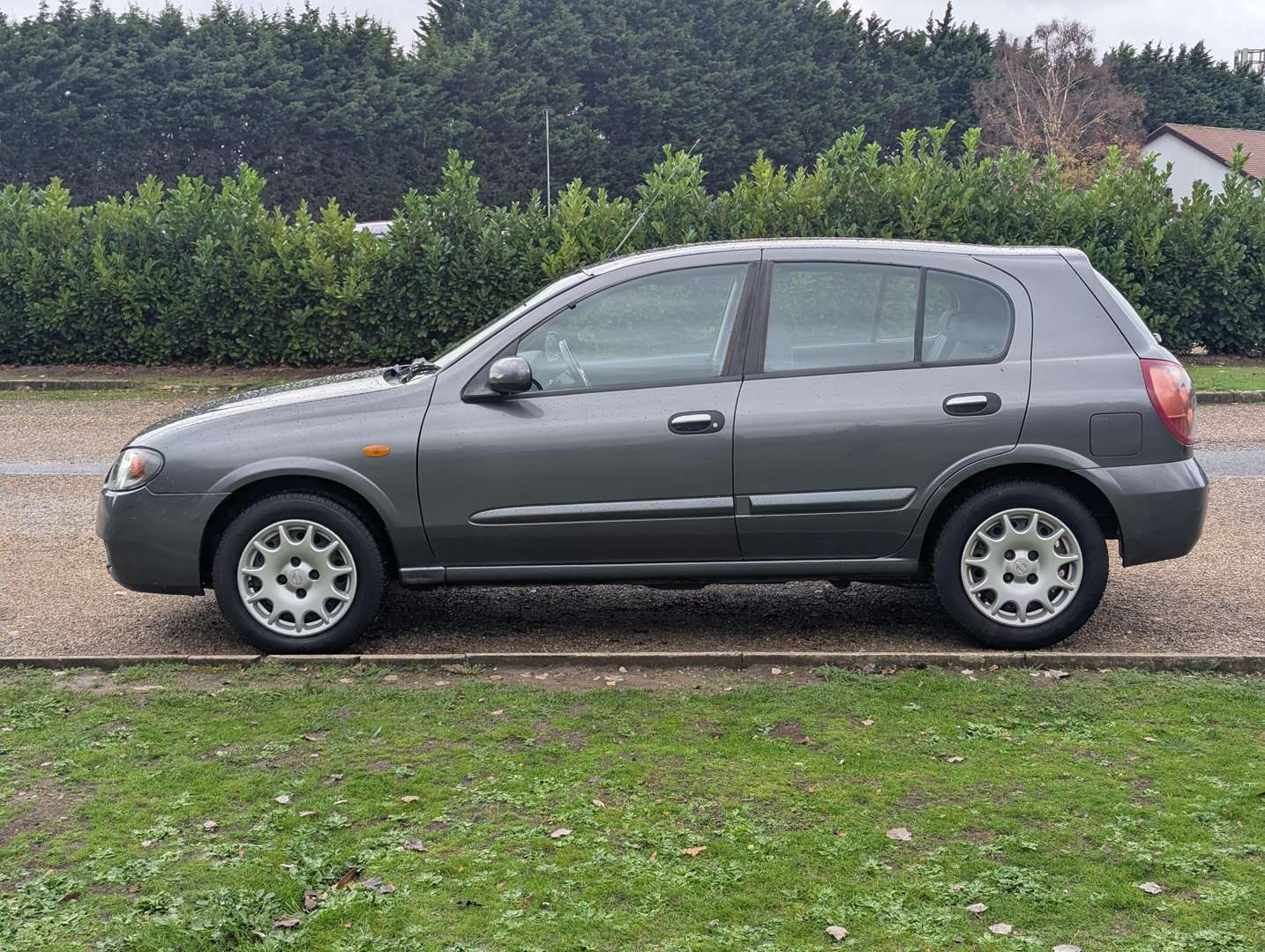 <p>2004 NISSAN ALMERA SE AUTO</p>