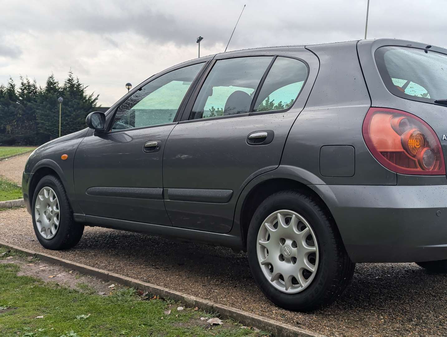 <p>2004 NISSAN ALMERA SE AUTO</p>