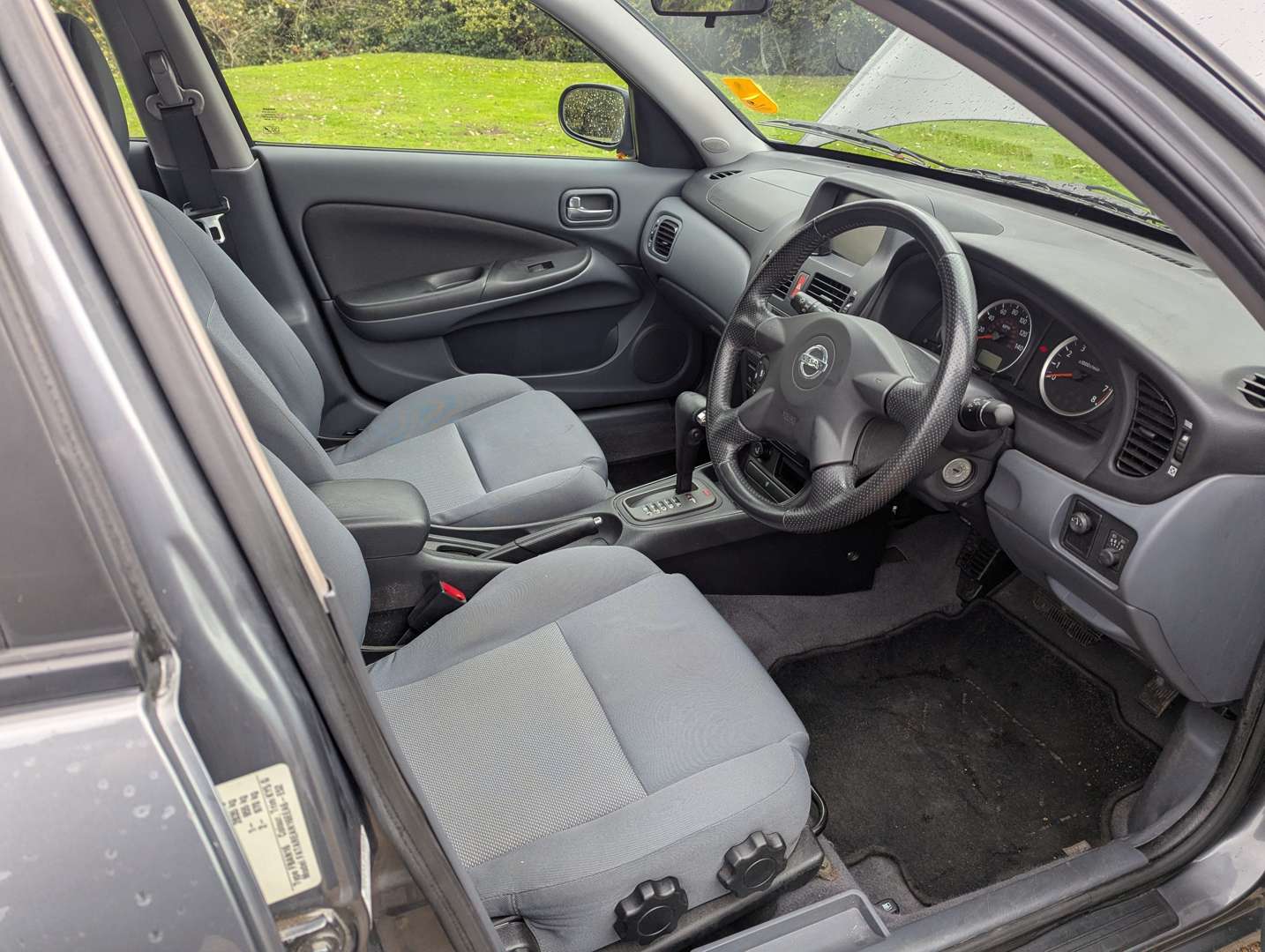 <p>2004 NISSAN ALMERA SE AUTO</p>